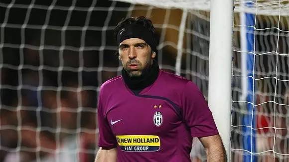 团队一无法战胜团队二 + 青训？唐圆被送给了 Royal Never Give Up ，输给了 LGD.Y ，遭遇了两连败。